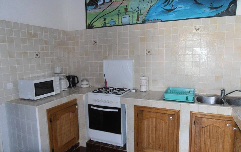 Location de vacances - Villa à Somone - cuisine superbement aménagée