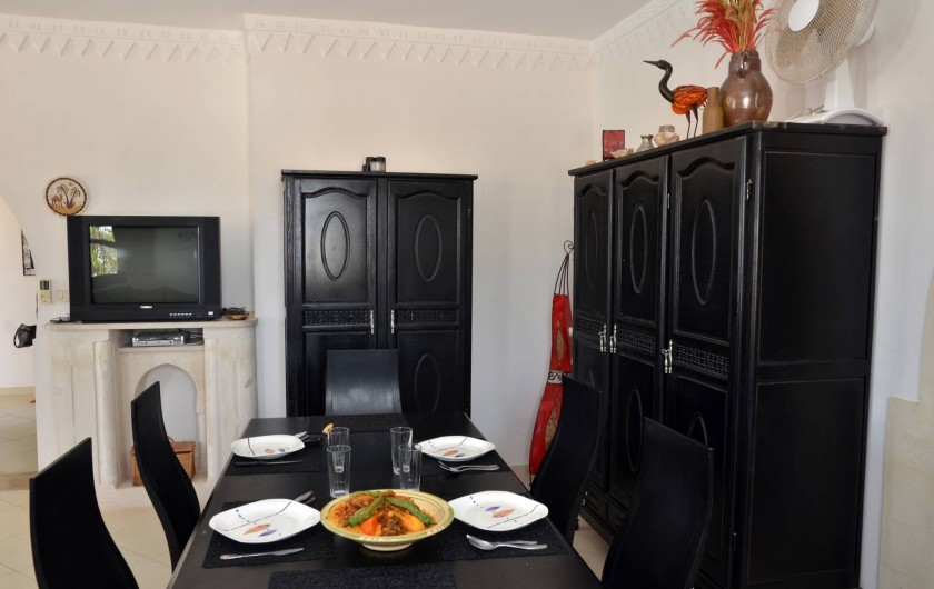 Location de vacances - Villa à Tezdaine - Coin repas