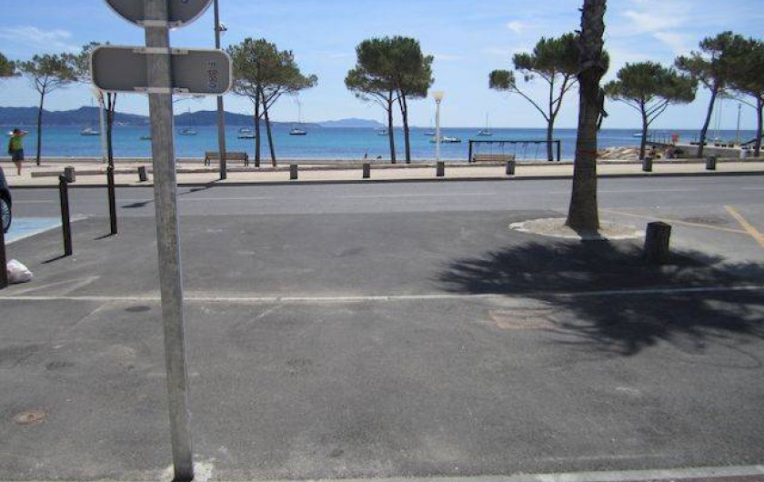 Location de vacances - Appartement à La Ciotat - Face à la résidence