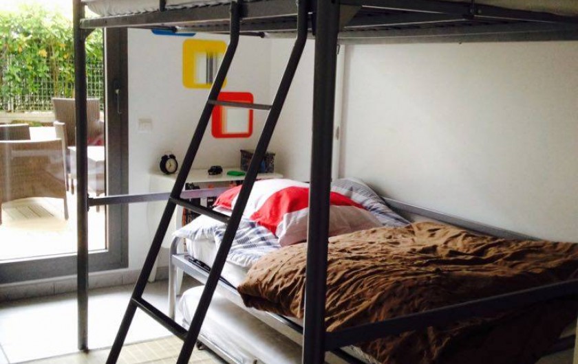 Location de vacances - Appartement à La Ciotat - 2ème chambre avec  3 places de couchages