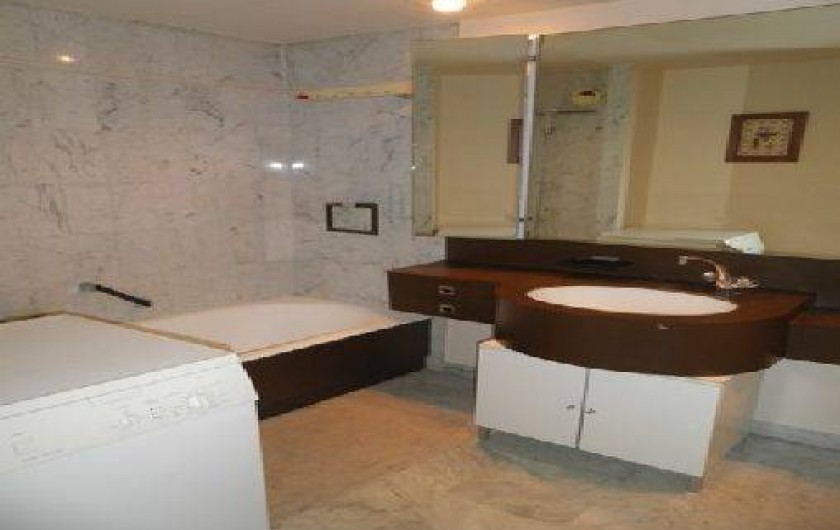 Location de vacances - Appartement à Cannes - Cannes beach- Salle de Bains + Lave linge