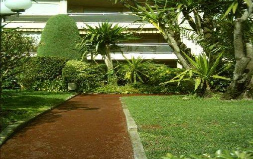 Cannes beach- Jardins privé résidence.