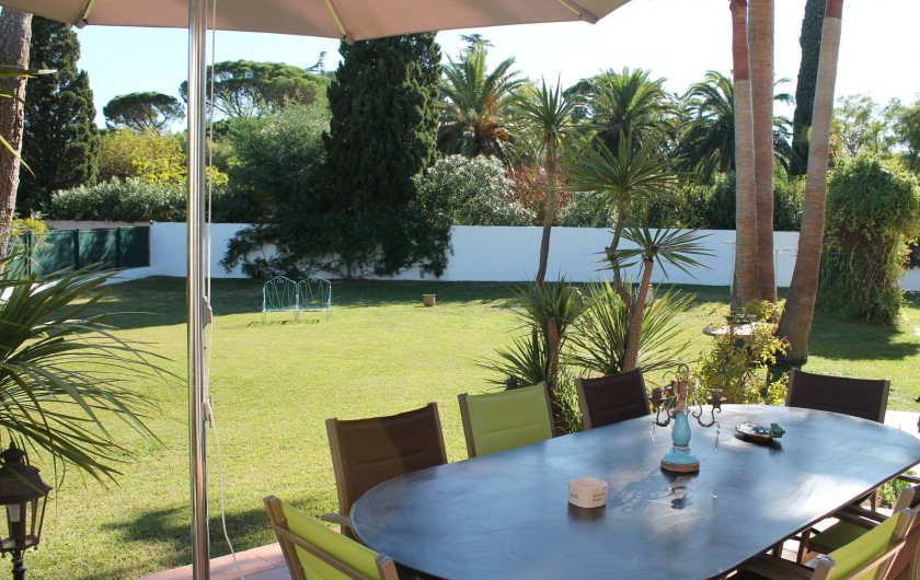Location de vacances - Villa à Saint-Tropez - Terrasse
