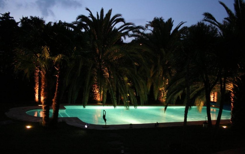 Location de vacances - Villa à Saint-Tropez - Piscine