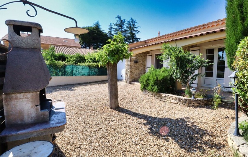 Location de vacances - Villa à Caromb - Façade Sud