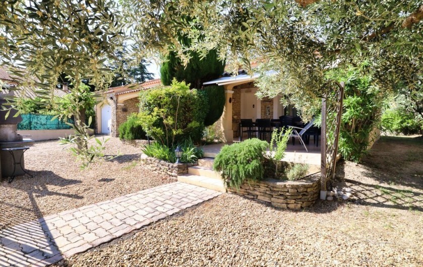 Location de vacances - Villa à Caromb - Façade Sud