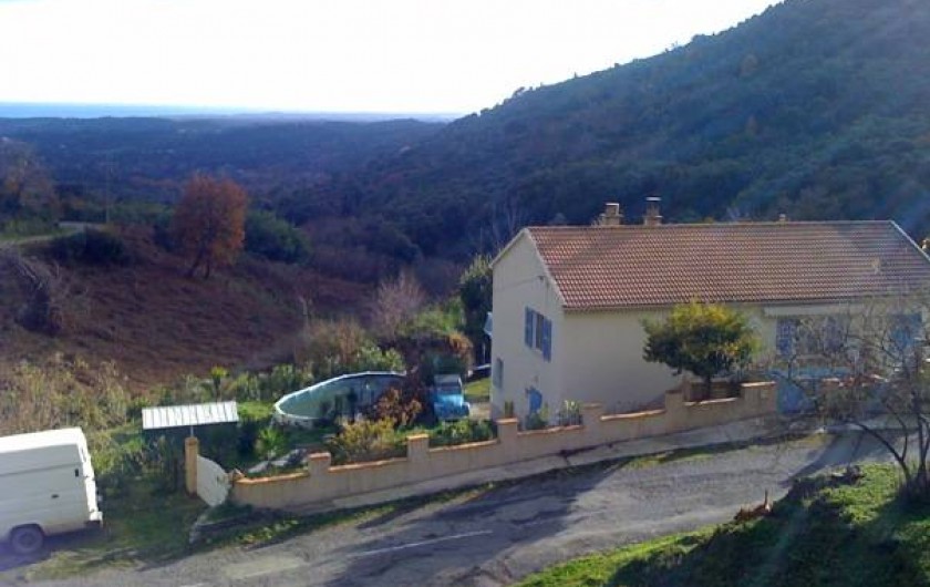 Location de vacances - Appartement à San-Giuliano - Etage Maison principale avec accès direct de plein pied avec route d'accès.