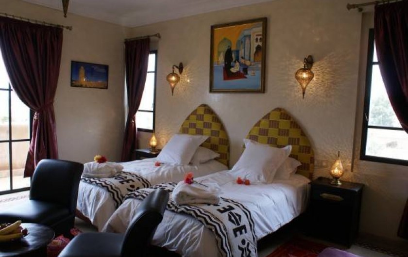 Location de vacances - Riad à Marrakech - Chambre d'hôtes Safran dans la Villa Riad Aâlma d'Or à Marrakech