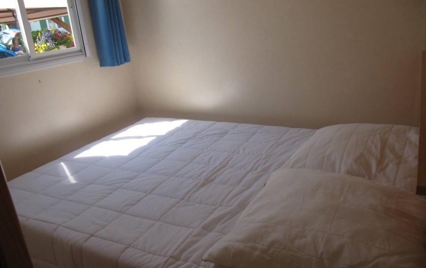 Location de vacances - Bungalow - Mobilhome à Saint-Aygulf - chambre 1