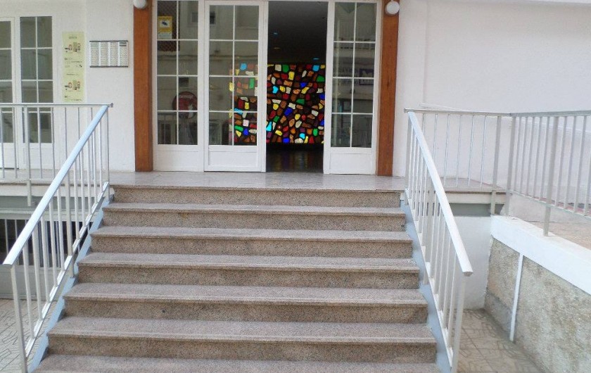 Location de vacances - Appartement à Calp - entrée de l'immeuble