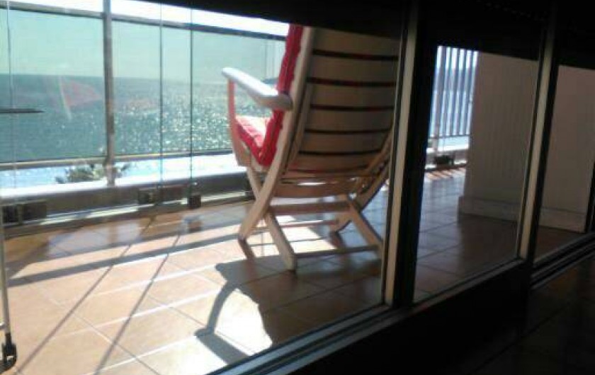 Location de vacances - Appartement à Cannes la Bocca - Vue de la chambre