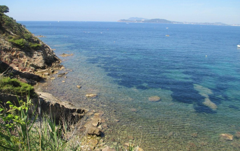 Location de vacances - Maison - Villa à Le Pradet - Bord de mer et plages à moins de 100m
