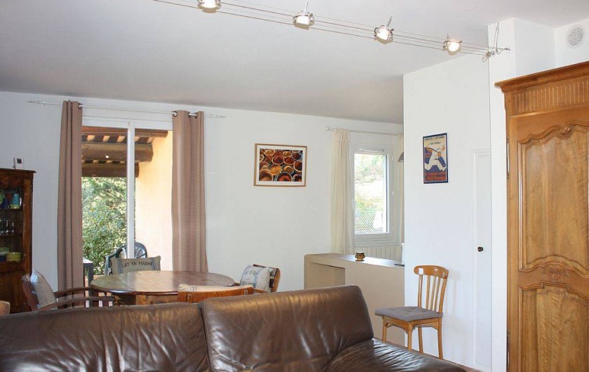 Location de vacances - Villa à Cucuron - Séjour, salle à manger