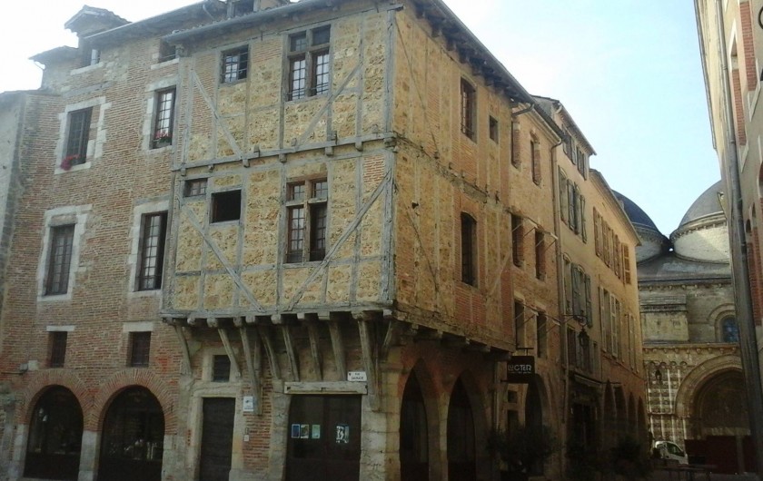Location de vacances - Appartement à Cahors - La plus vieille maison de Cahors