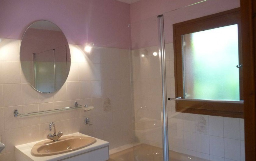 Location de vacances - Maison - Villa à Sainte-Énimie - Salle de bain avec baignoire