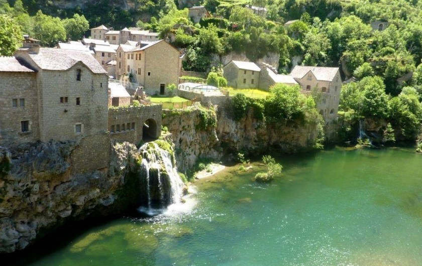 Location de vacances - Maison - Villa à Sainte-Énimie - Village Saint Chely du Tarn à 5 mn en voiture