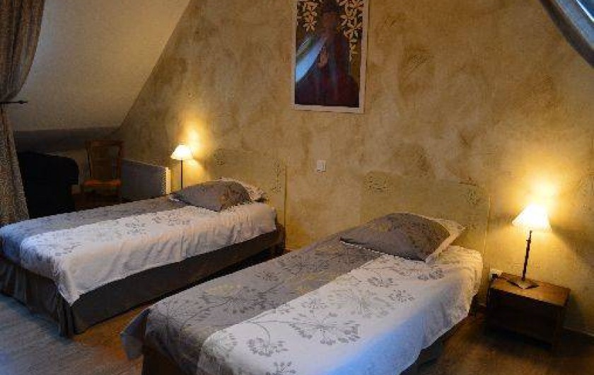 Location de vacances - Maison - Villa à Les Moitiers-d'Allonne - chambre étage 