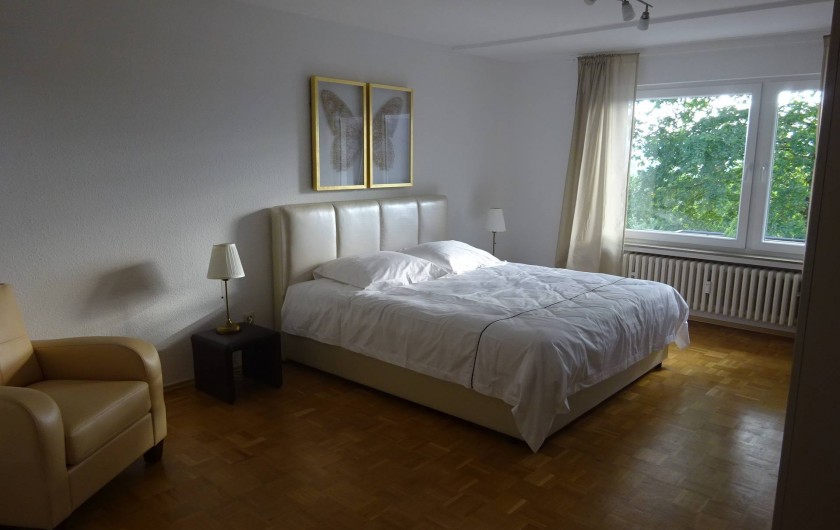 Location de vacances - Appartement à Linz - Salle à coucher no. 1 Avec accès directe à la terrasse