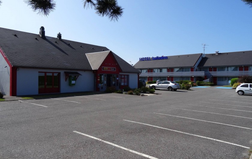 Location de vacances - Hôtel - Auberge à Saint-Aubin-sur-Scie - Entrée de l'hôtel