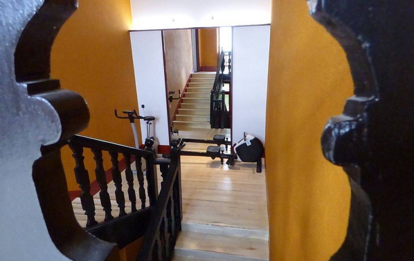 Location de vacances - Gîte à Carcassonne - escalier 1