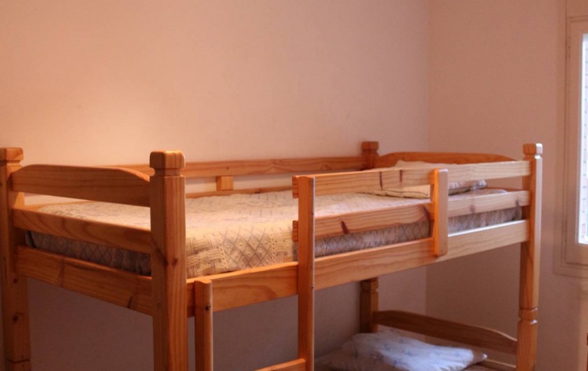 Location de vacances - Appartement à Llançà - Chambre avec lits superposés