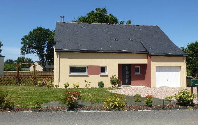 Location de vacances - Villa à Saint-Briac-sur-Mer - Entrée du gîte (cour et parking)