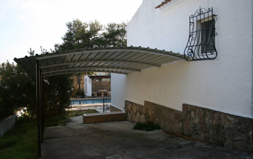 Location de vacances - Villa à Xàbia - couvert voiture