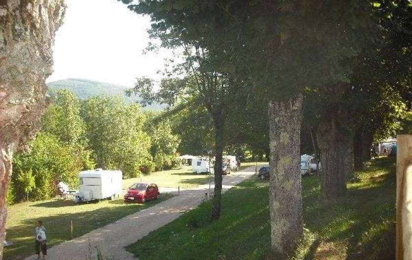 Location de vacances - Camping à Saint-Laurent-d'Olt