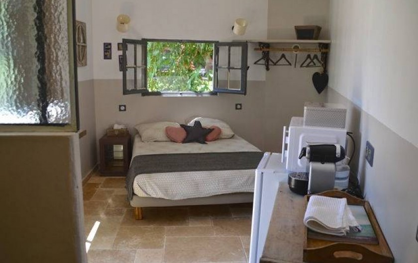 Location de vacances - Chambre d'hôtes à La Garde-Freinet - cabanon atelier