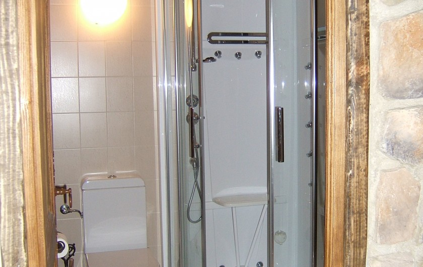 Location de vacances - Appartement à Saint-Gervais-les-Bains - Salle de douche et w-c