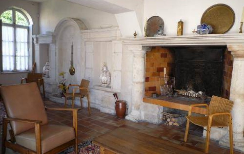 Location de vacances - Maison - Villa à Saint-Mihiel - Séjour avec cheminée (bois disponible)