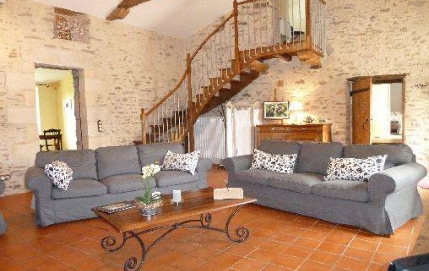 Location de vacances - Gîte à Château-Guibert - Salon desservant les 3 chambres