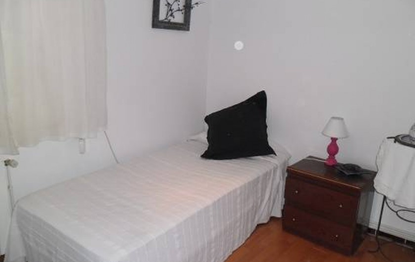 Location de vacances - Appartement à L'Estartit - CHAMBRE INDIVIDUEL + LIT BEBE, AVEC VENTILATEUR AU PLAFOND