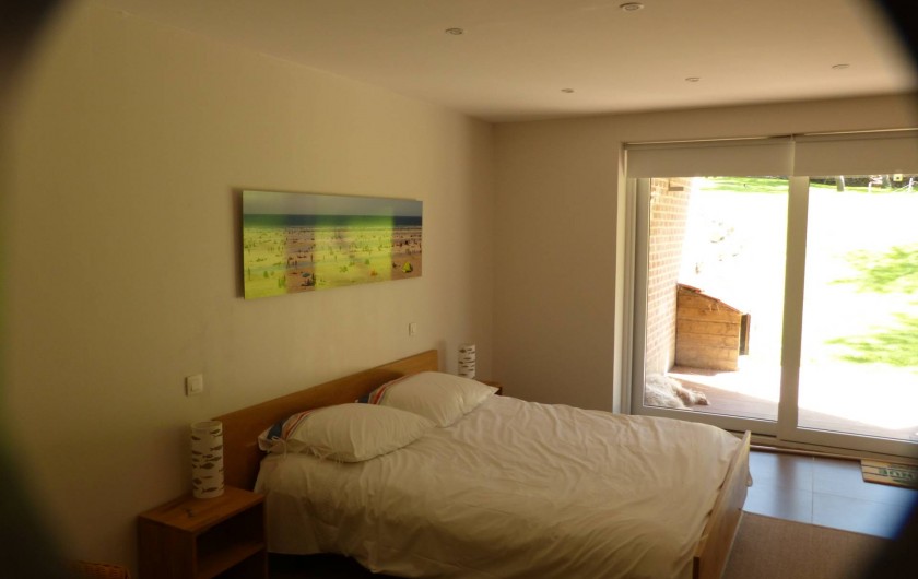 Location de vacances - Appartement à Hardelot-Plage - chambre parentale avec baie vitrée