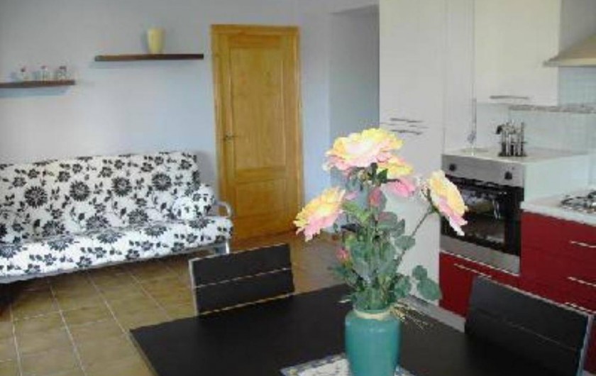 Location de vacances - Appartement à Carcaixent - salon-cuisine vue 3