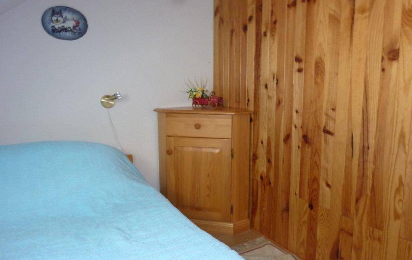 Location de vacances - Appartement à Saint-Sorlin-d'Arves - Chambre 2 niveau haut du duplex lit 140cm