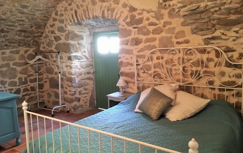 Location de vacances - Gîte à Branoux-les-Taillades - Les Acacias, (4/5 persons); chambre double.  Lit 160 x 200