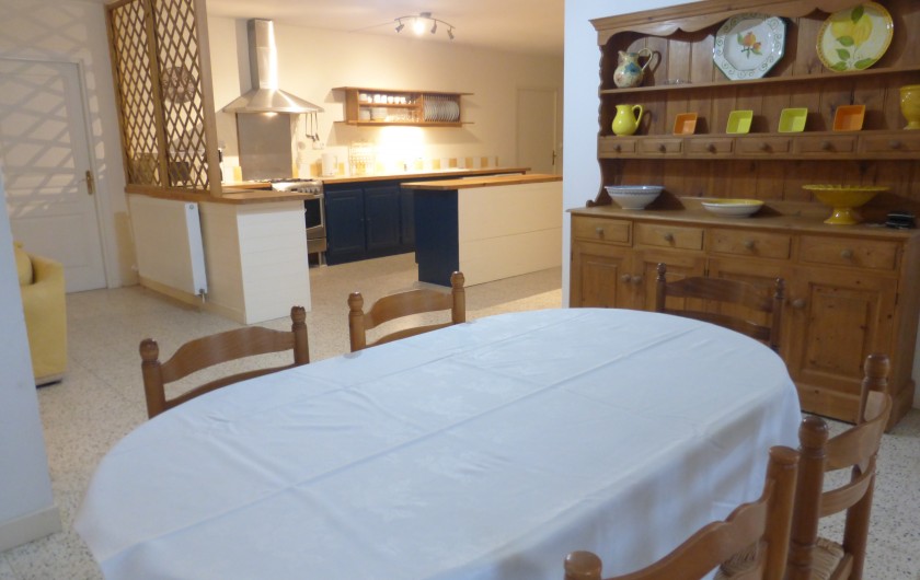 Location de vacances - Gîte à Branoux-les-Taillades - Les Pins (8 personnes)