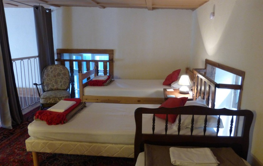 Location de vacances - Gîte à Branoux-les-Taillades - Les Citronniers; mezzanine, 3 lits
