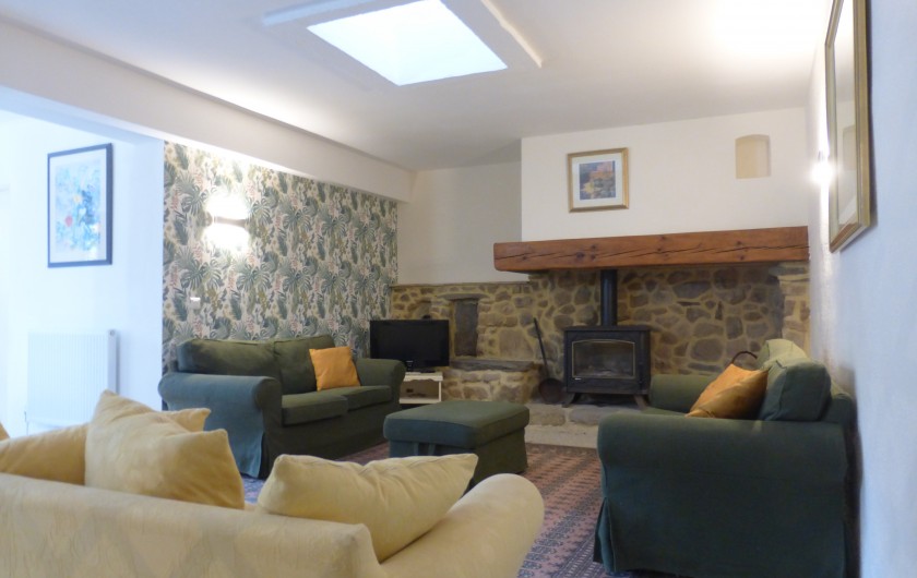 Location de vacances - Gîte à Branoux-les-Taillades - Les Pins (8 personnes)