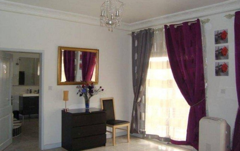 Location de vacances - Appartement à Yaoundé - Chambre Principale Apartement Dahlia 3 ch