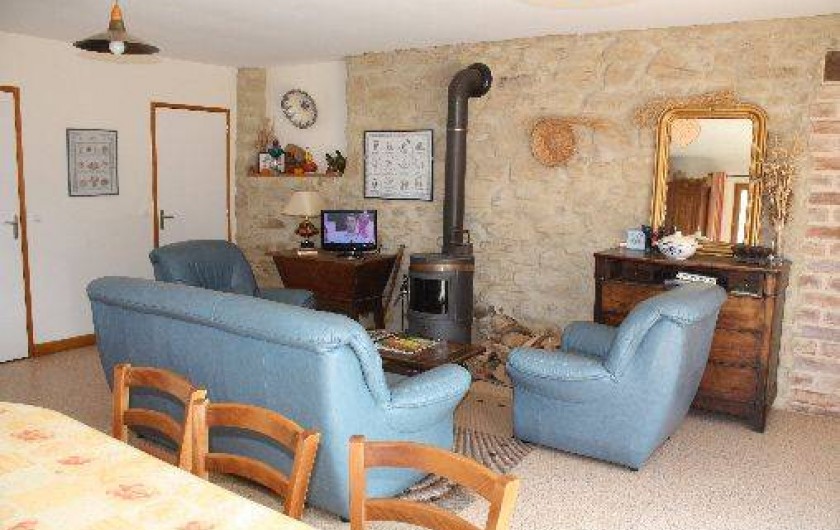 Location de vacances - Chambre d'hôtes à Saint-Lattier - coin séjour TV