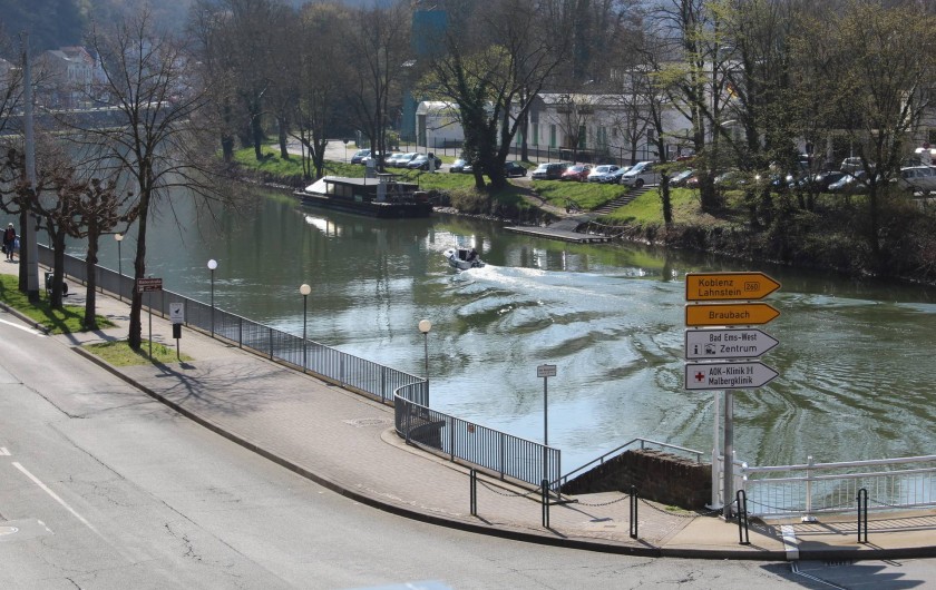 Location de vacances - Appartement à Bad Ems - Vue balcon - rivière Lahn