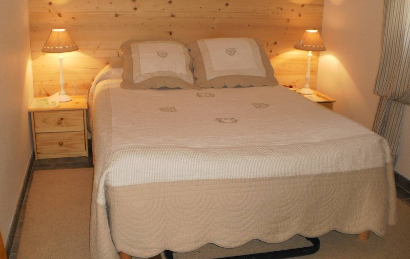 Location de vacances - Chalet à Mizoën - chambre 1 lit double