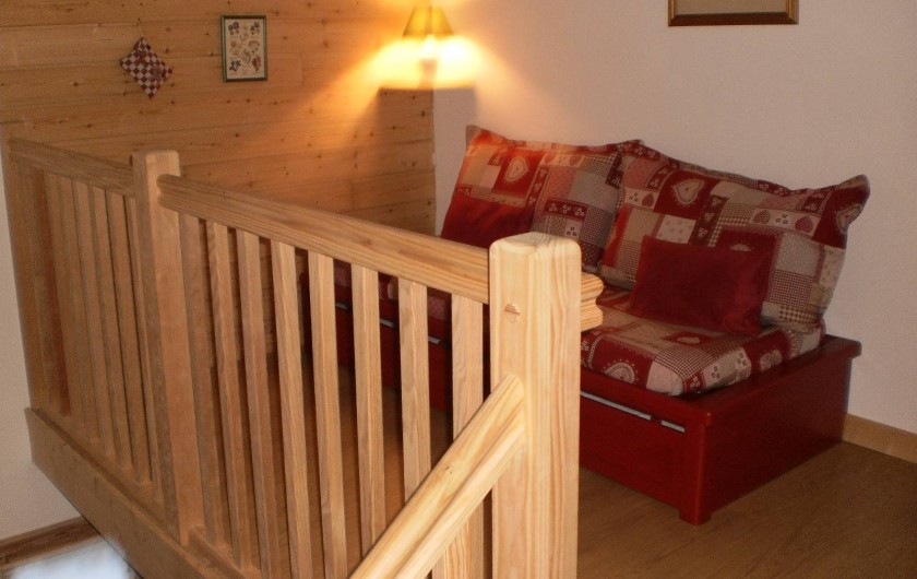 Location de vacances - Chalet à Mizoën - mezzanine lit gigogne