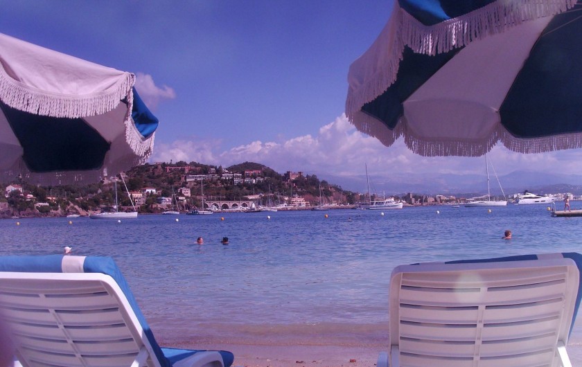 Location de vacances - Mas à Grasse - La mer à quelques kilomètres...