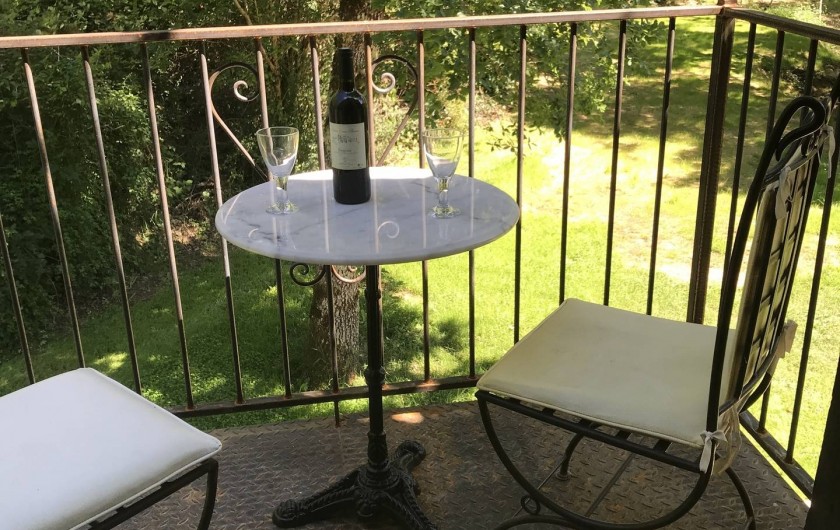 Location de vacances - Maison - Villa à Payrac - Accès au petit balcon de la chambre