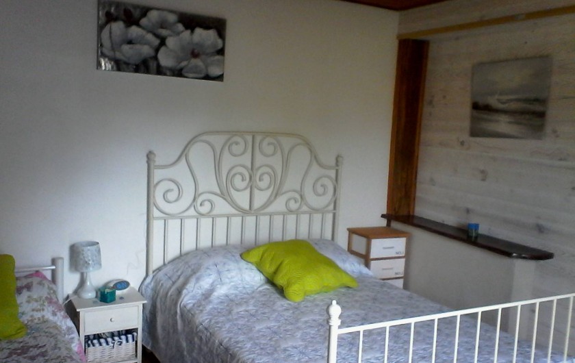 Location de vacances - Maison - Villa à Jau-Dignac-et-Loirac - 1 petite chambre lit 140 et 90