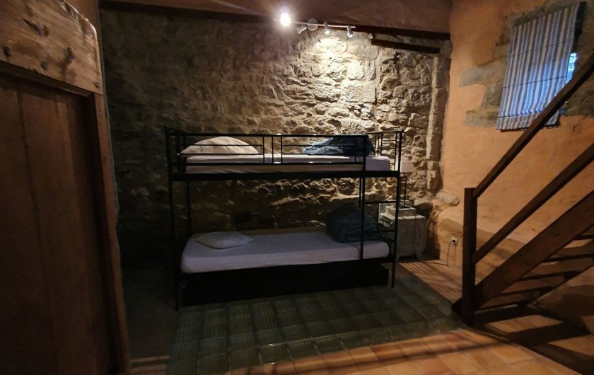 Location de vacances - Gîte à Ribaute - Le charme de la pierre, le confort d'un bon lit...