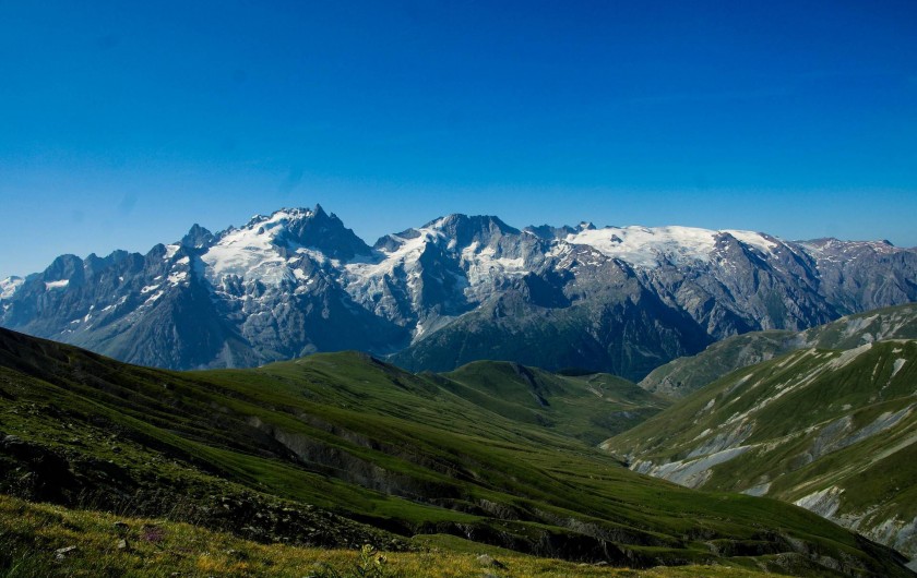 Location de vacances - Maison - Villa à La Grave - Randonnée face à la Meije